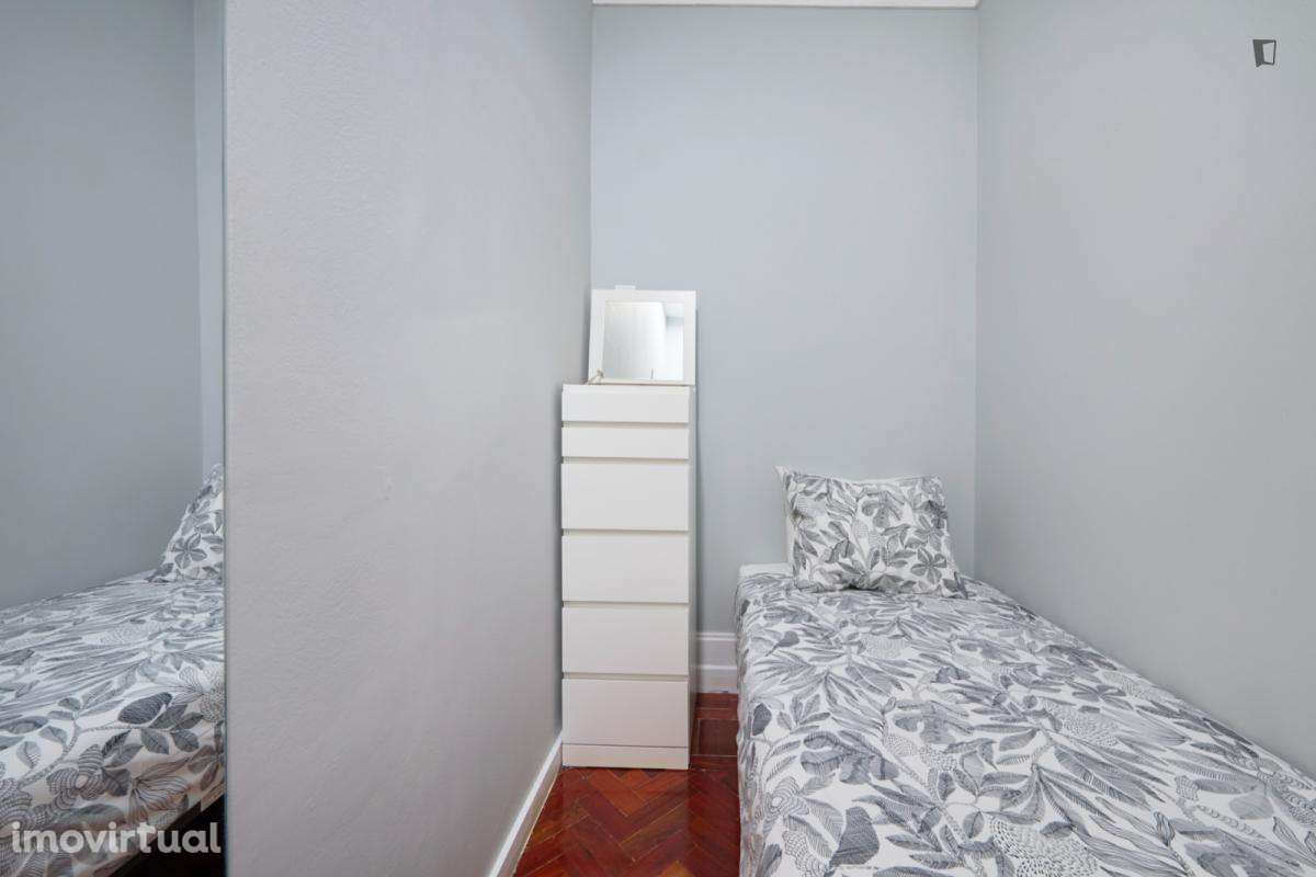 Quarto - localizado em Saldanha Lisbon - Grande imagem: 2/44
