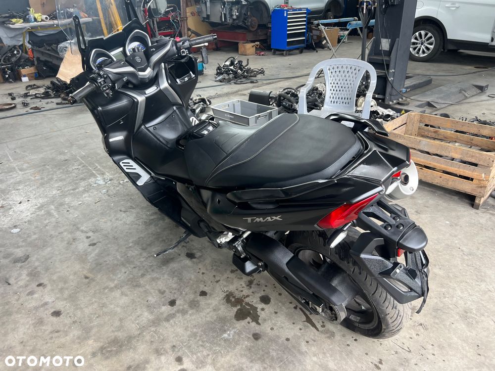 Yamaha Tmax - 6