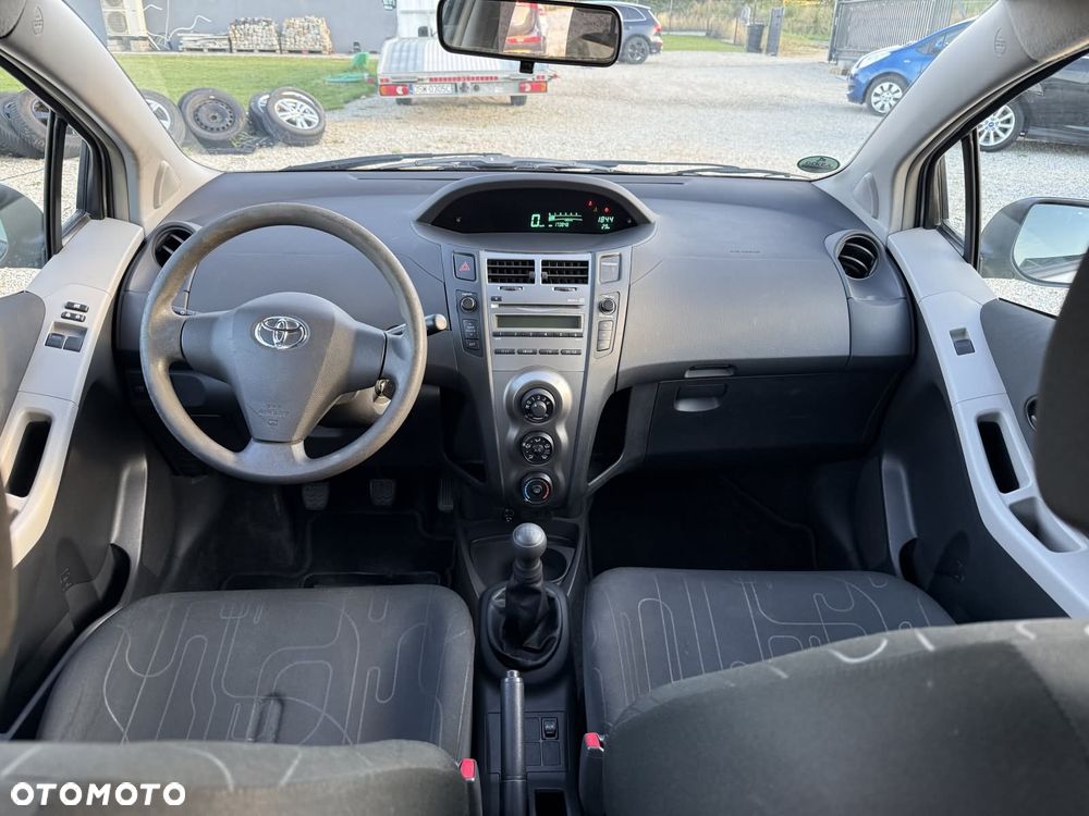 Toyota Yaris 1.0 VVT-i Cool - 25