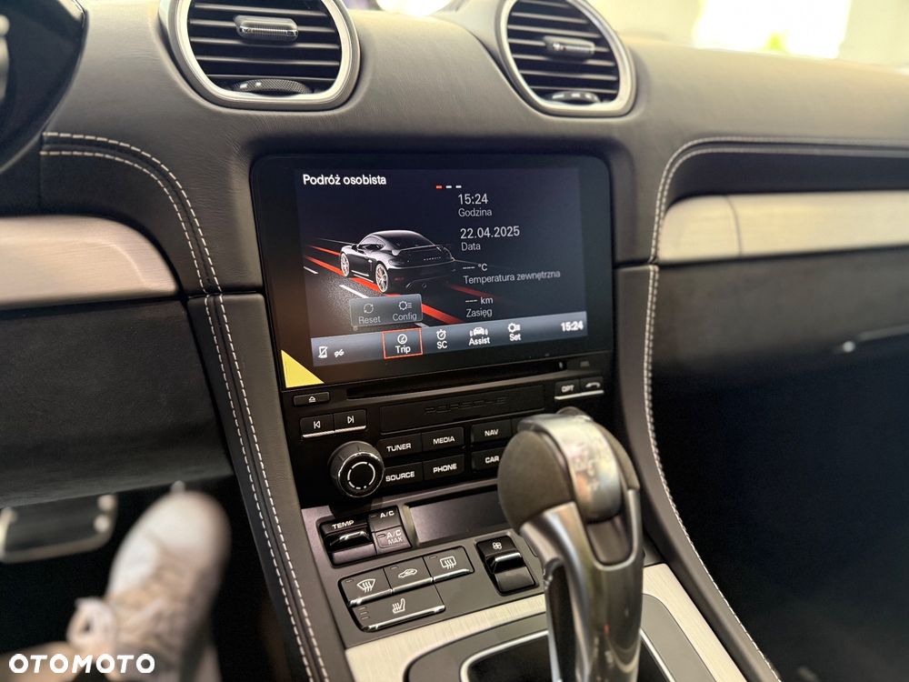 Porsche 718 Cayman - 19