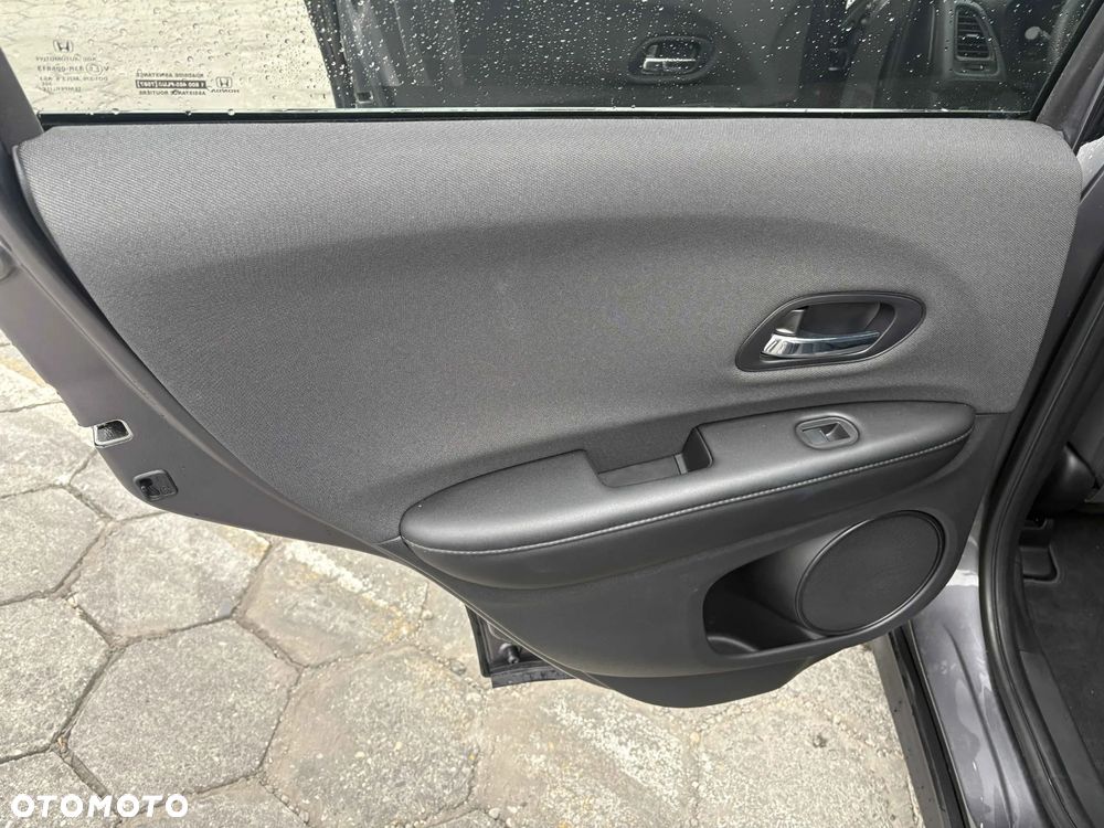 Honda HR-V 1.8 LX Sport Utility CVT - 9