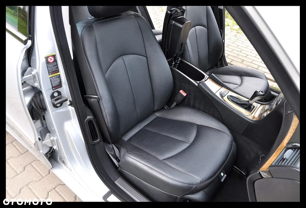 Mercedes-Benz Klasa E 320 CDI 7G-TRONIC Avantgarde - 24