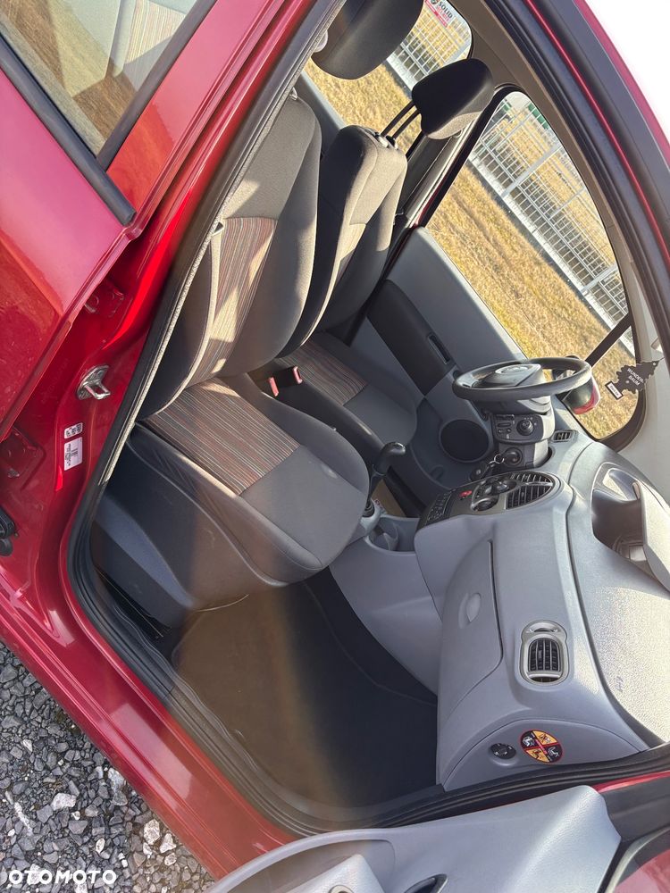 Renault Modus 1.2 16V Limited - 27