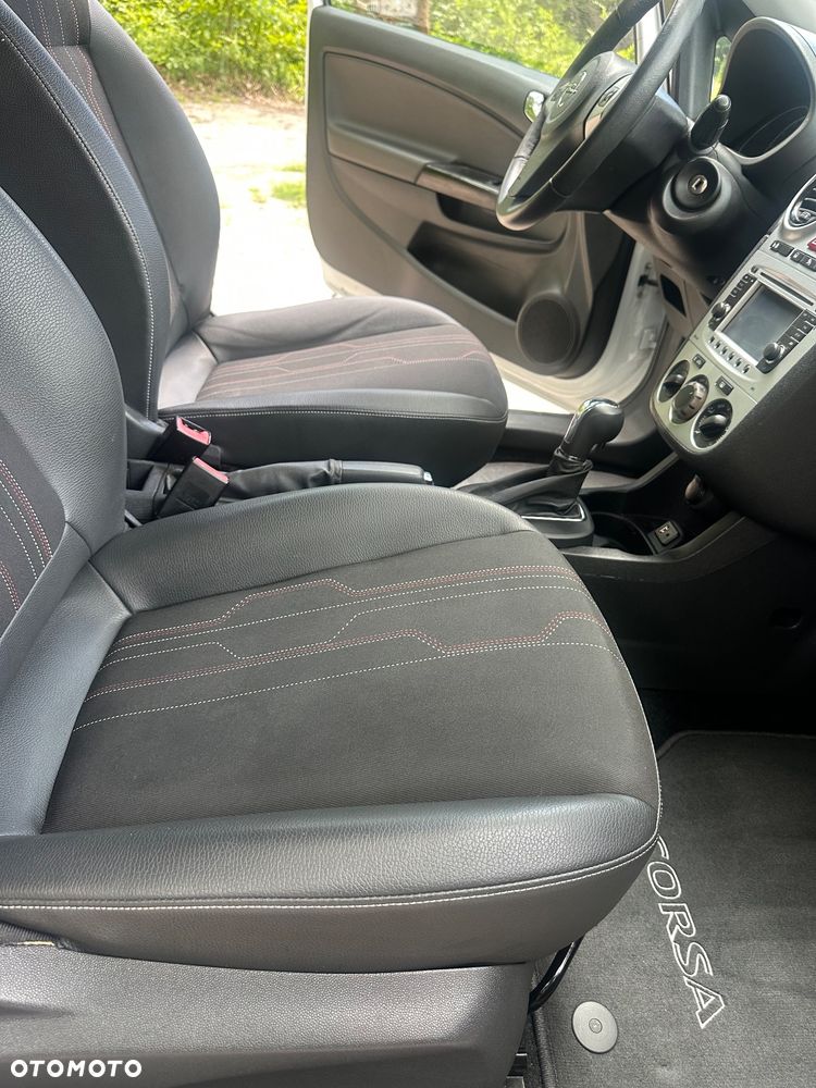 Opel Corsa 1.4 16V Automatik 150 Jahre - 32