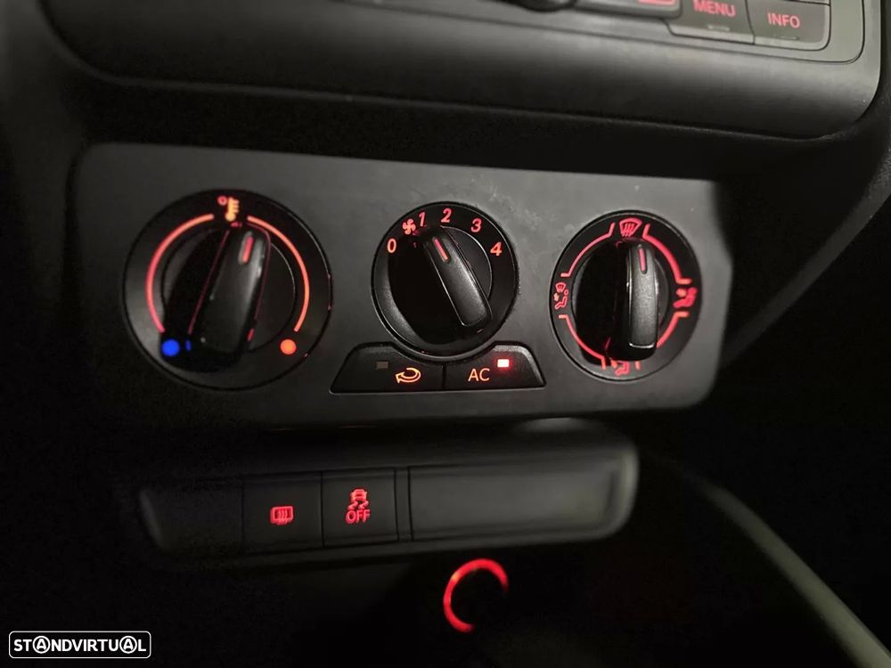 Audi A1 Sportback 1.6 TDI Advance - 28