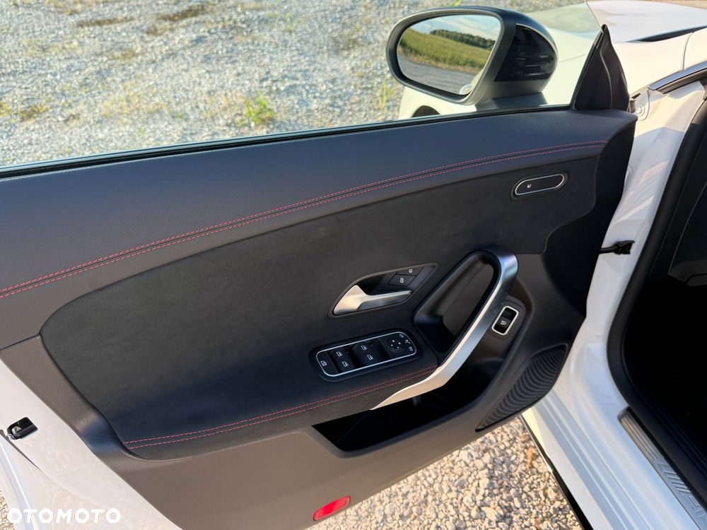 Mercedes-Benz CLA AMG 35 4-Matic 7G-DCT - 9