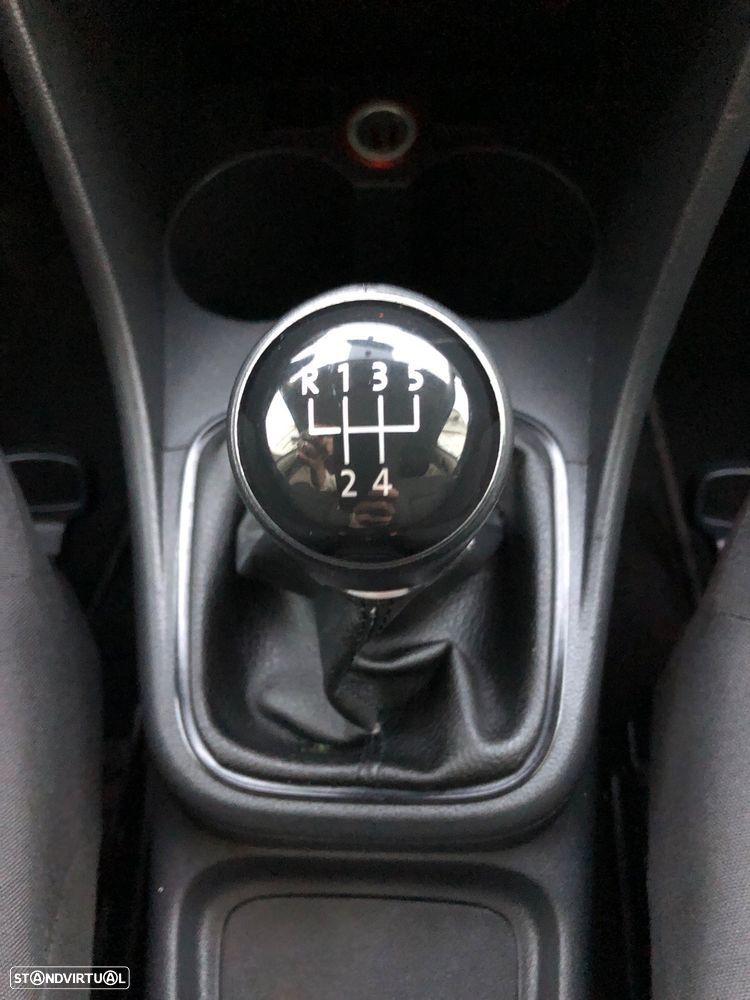 VW Polo 1.4 TDi BlueMotion - 27