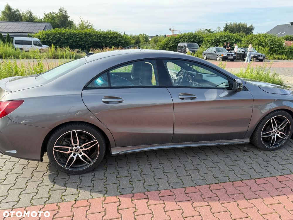 Mercedes-Benz CLA 250 7G-DCT AMG Line - 13