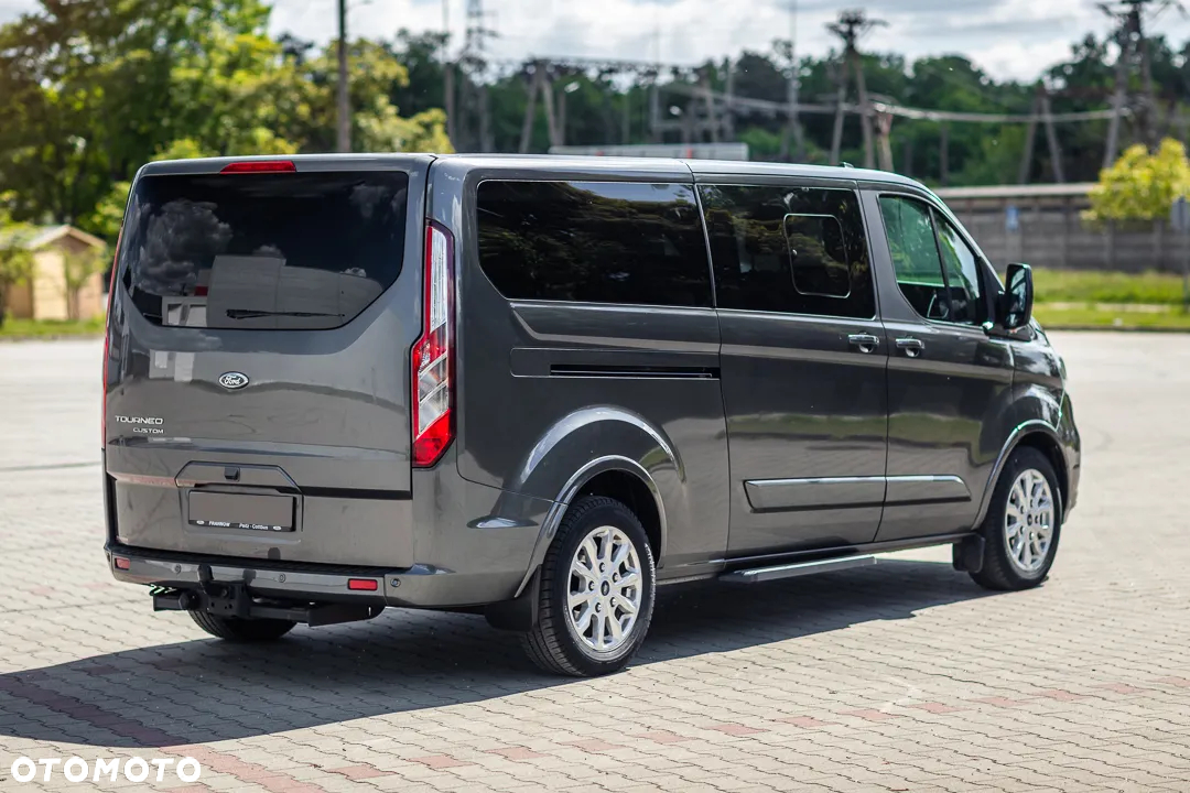 Ford Tourneo Custom 320 L2H1 VA Autm Titanium - 20