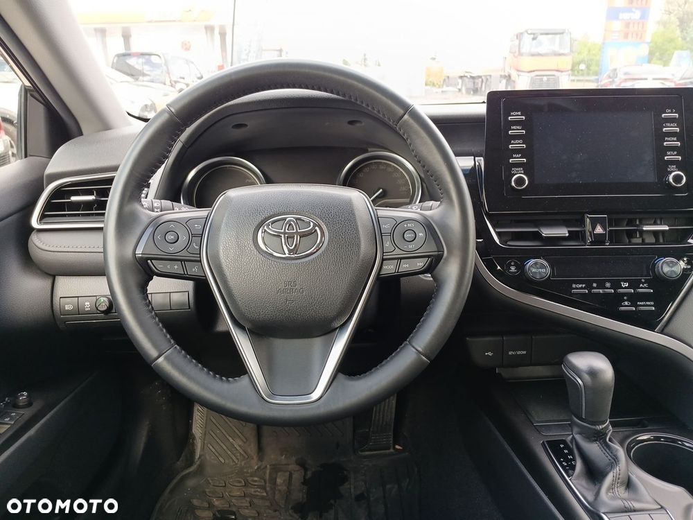 Toyota Camry 2.5 Hybrid Comfort CVT - 12