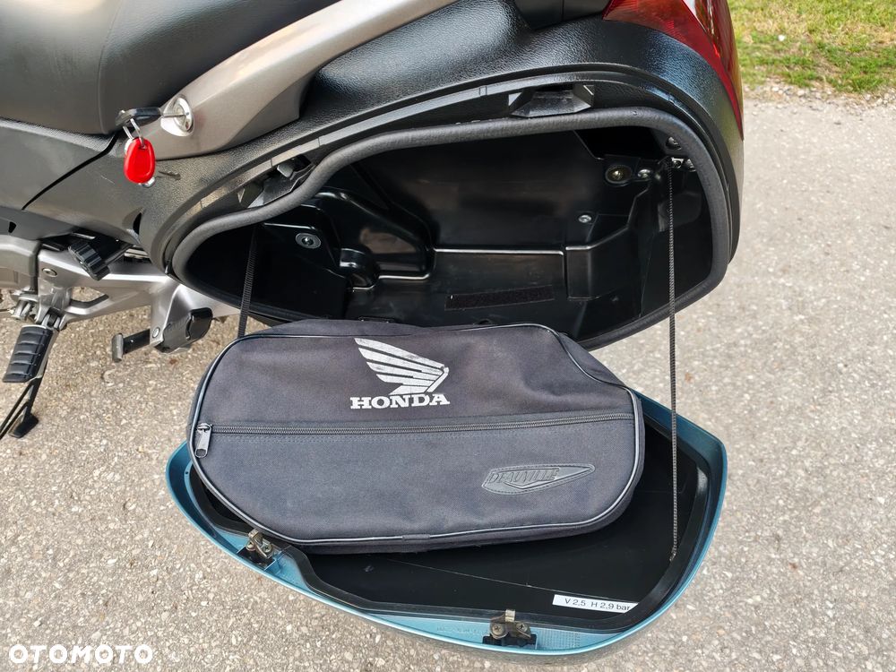 Honda NTV - 23