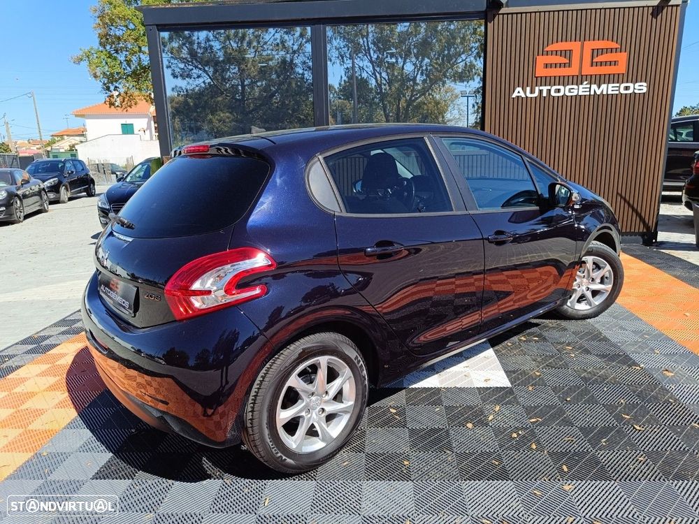 Peugeot 208 1.2 VTi SE Style - 7