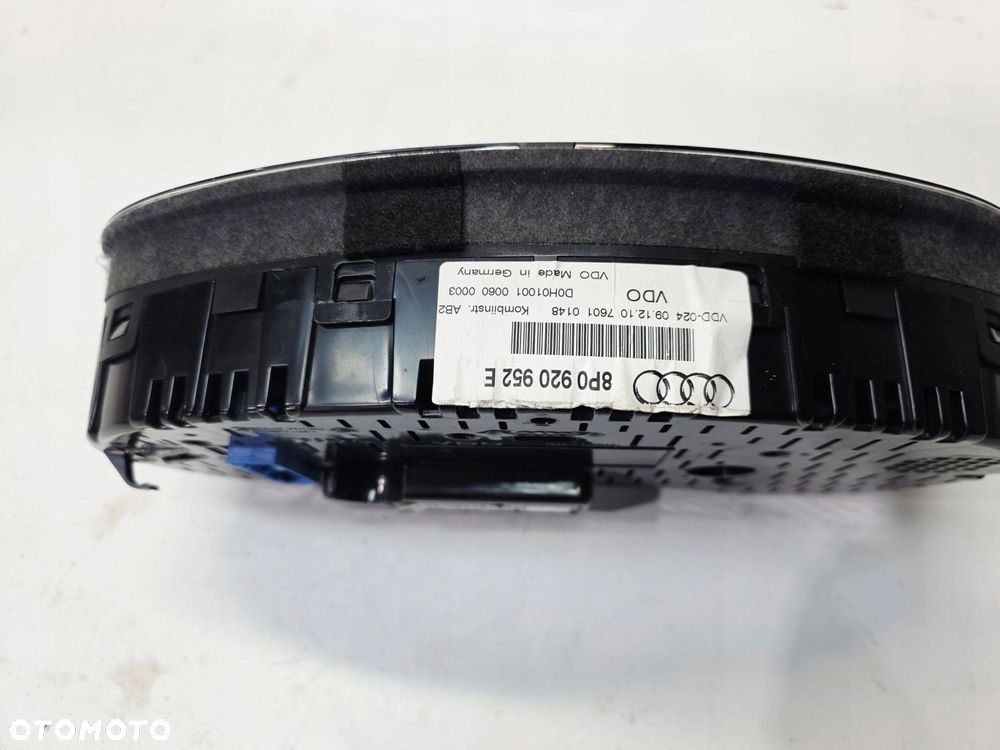 LICZNIK ZEGARY WYŚWIETLACZ AUDI A3 8P 2.0 TFSI USA 8P0920952E - 1