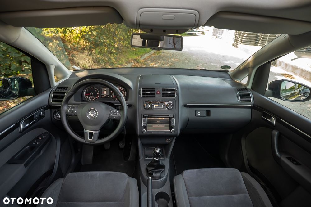Volkswagen Touran 2.0 TDI Highline - 32
