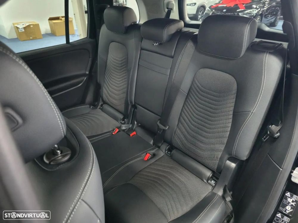 Mercedes-Benz EQB 250 Progressive - 30