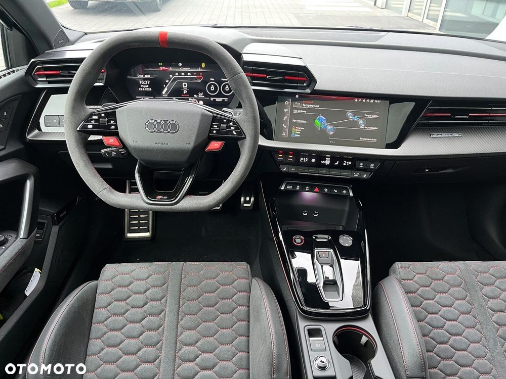 Audi RS3 Sportback - 12