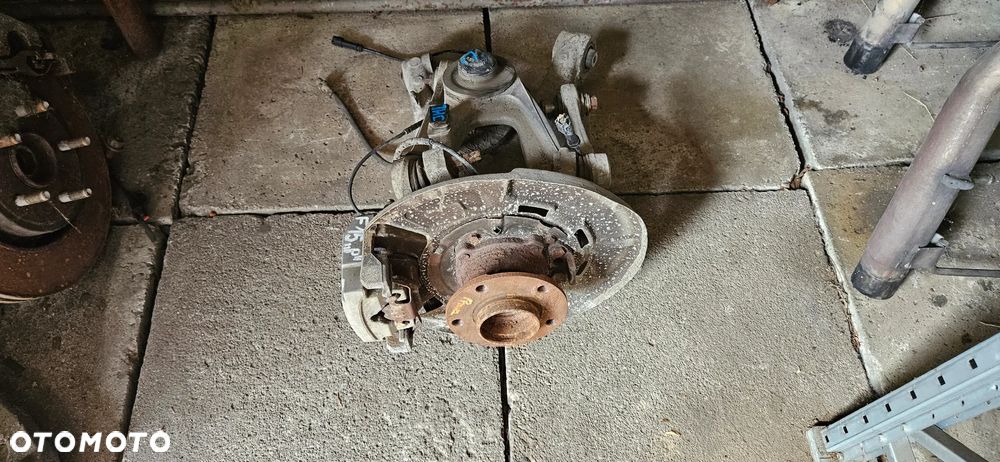 BMW X5 F15 Kompletna zwrotnica tył prawy Zawieszenie tylne prawe Wahacze Piasta