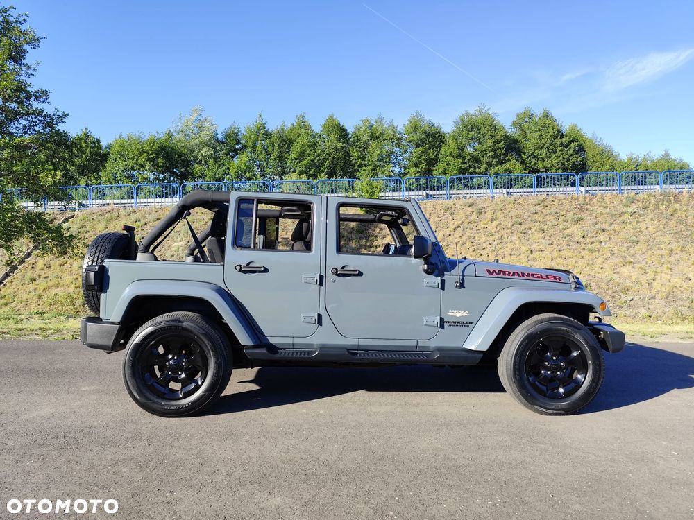 Jeep Wrangler 3.6 Unlim Sahara - 33