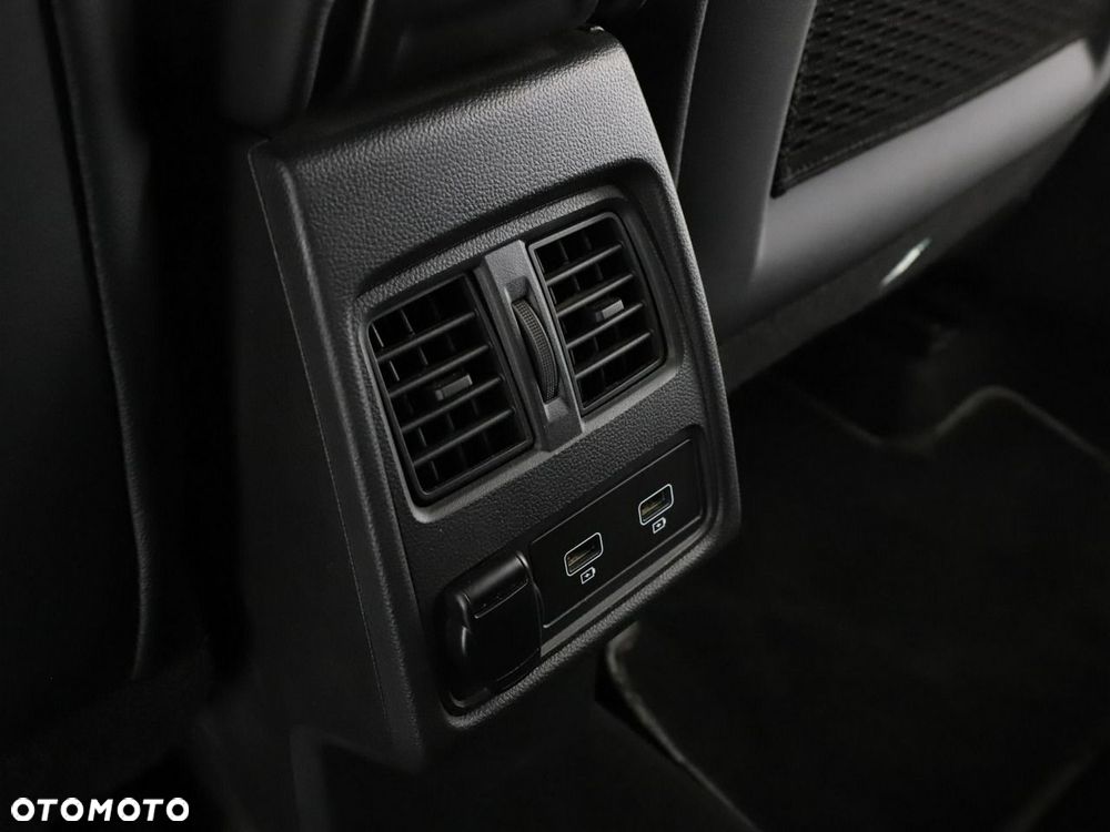 Renault Captur E-TECH 160 INTENS - 40