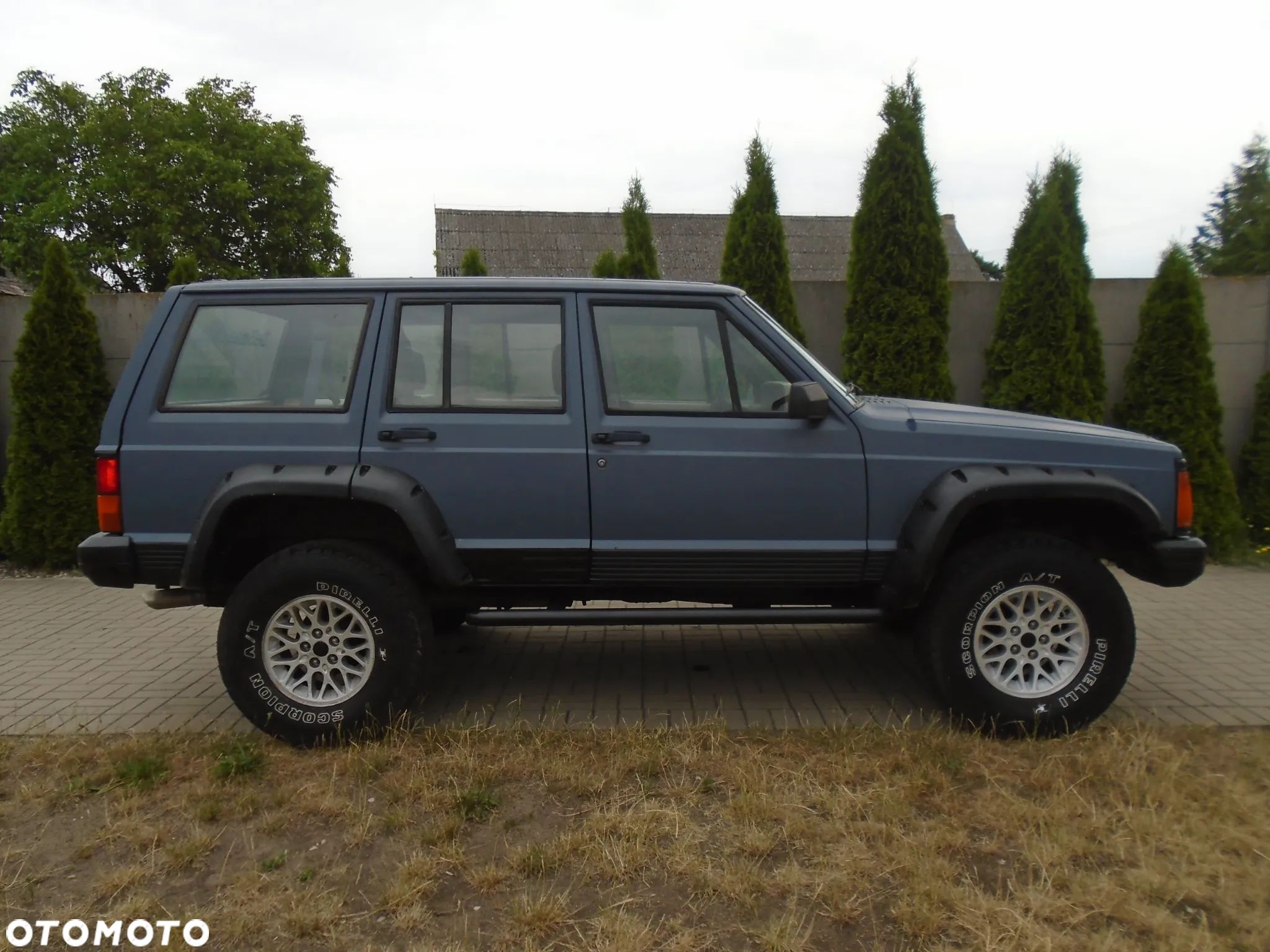 Jeep Cherokee 4.0 Limited - 1