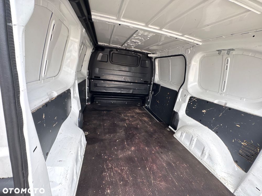 Opel VIVARO - 8