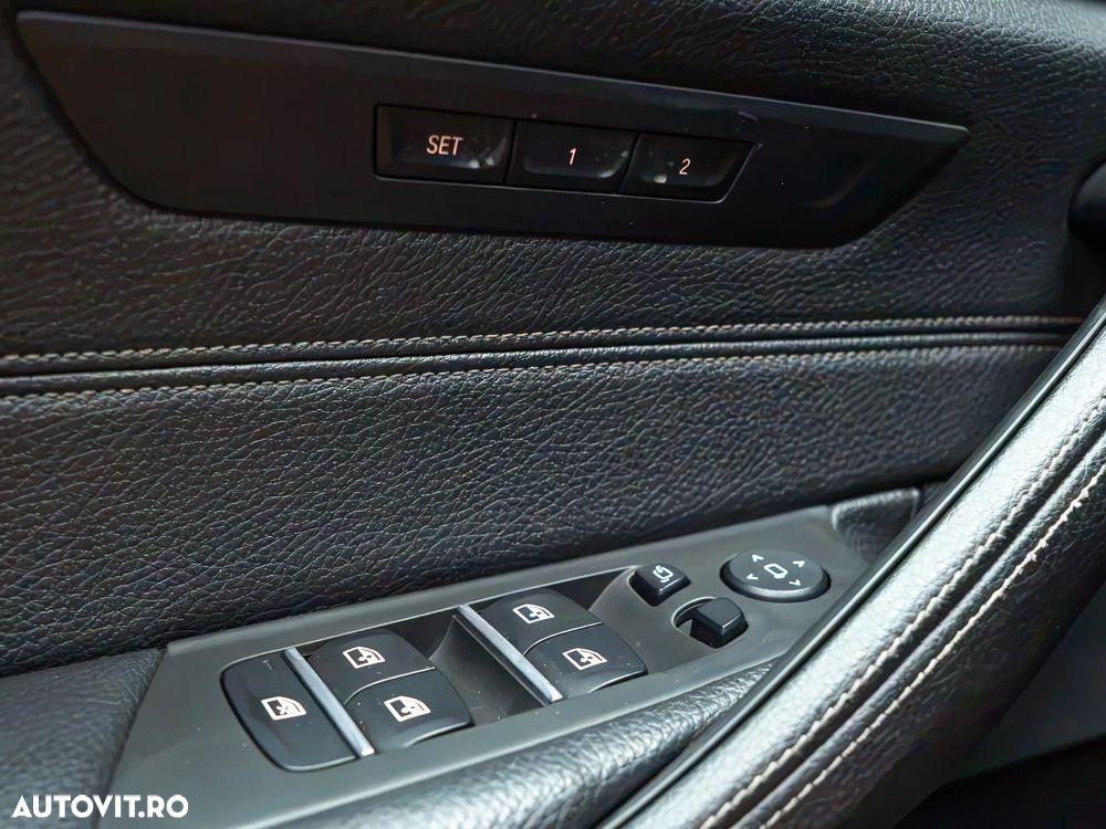 BMW Seria 5 520d xDrive Aut. Luxury Line - 30