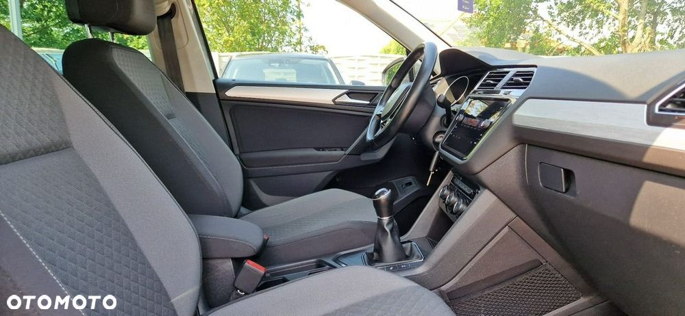 Volkswagen Tiguan - 33