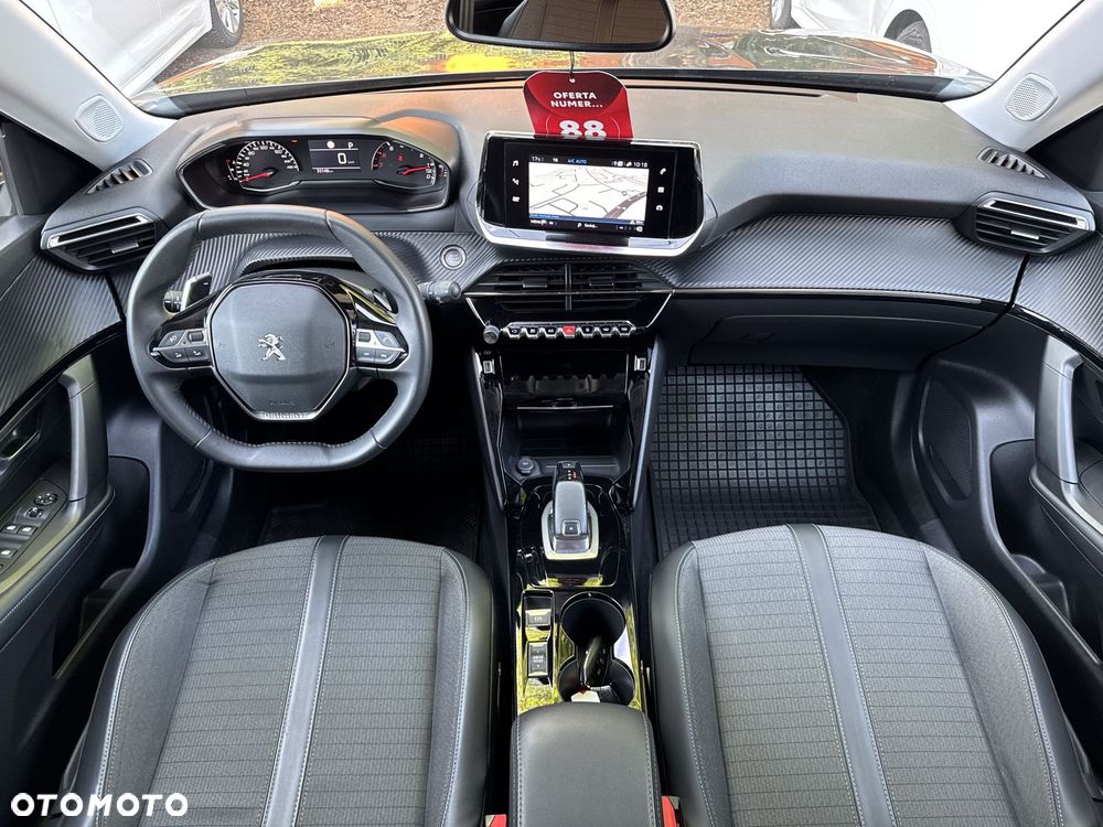 Peugeot 2008 1.2 PureTech Allure Pack S&S EAT8 - 11