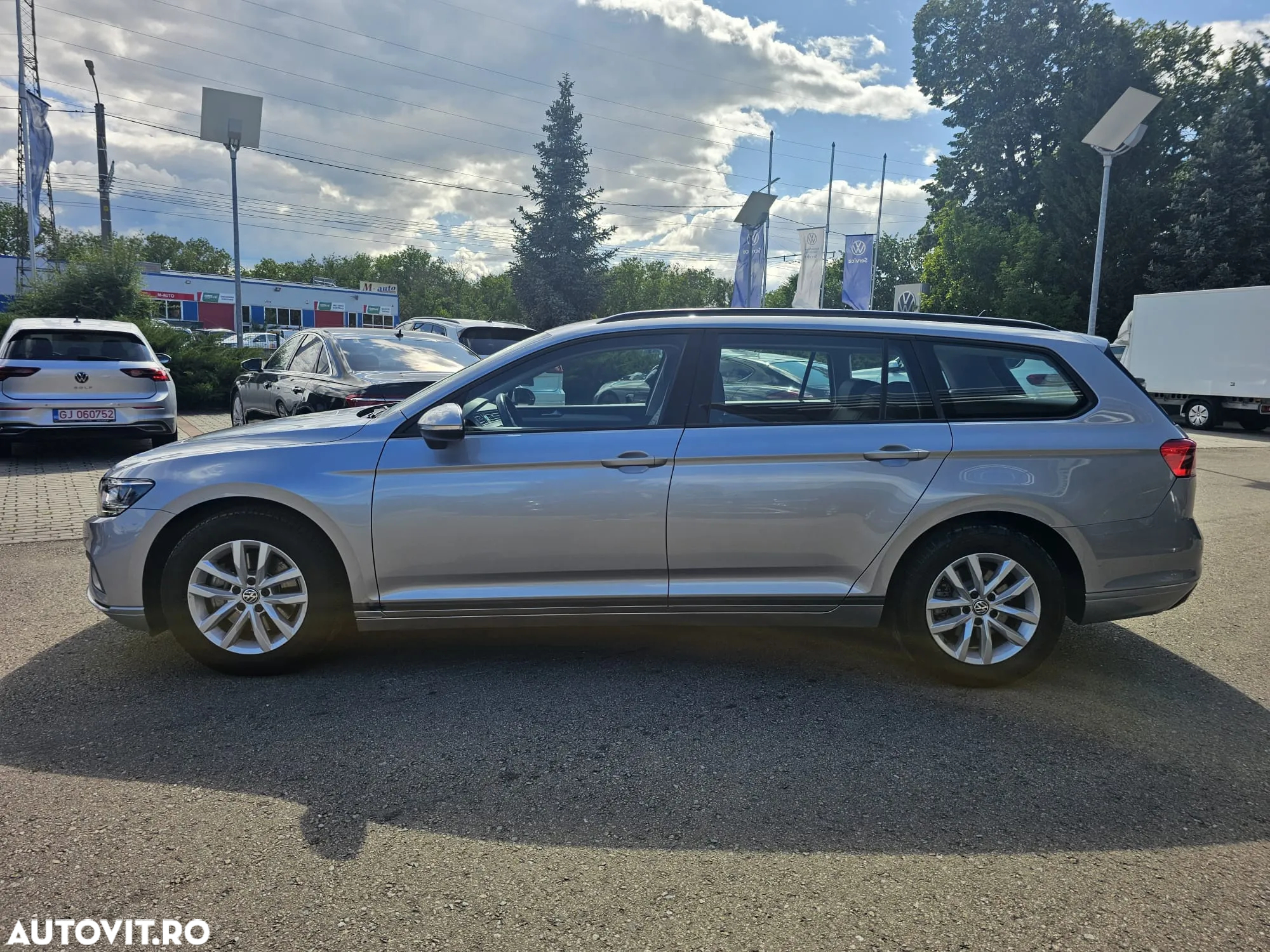 Volkswagen Passat Variant 2.0 TDI DSG Advance - 4