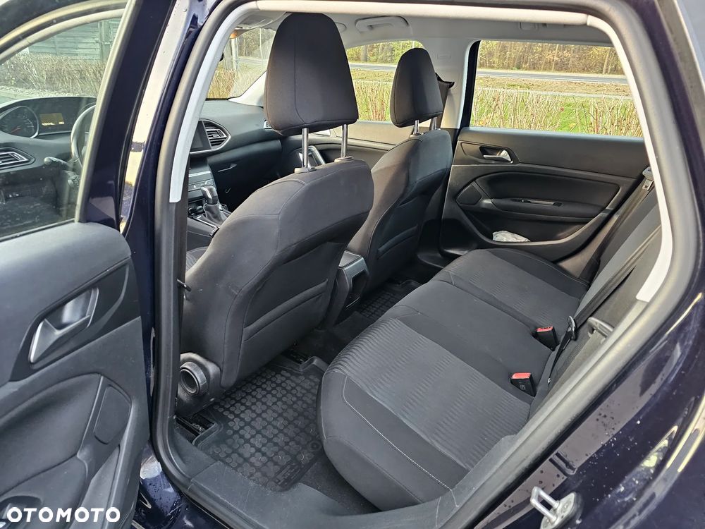 Peugeot 308 1.6 BlueHDi Active S&S EAT6 - 6