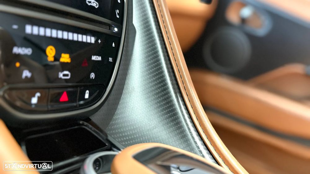 Aston Martin DBS Volante Superleggera - 41