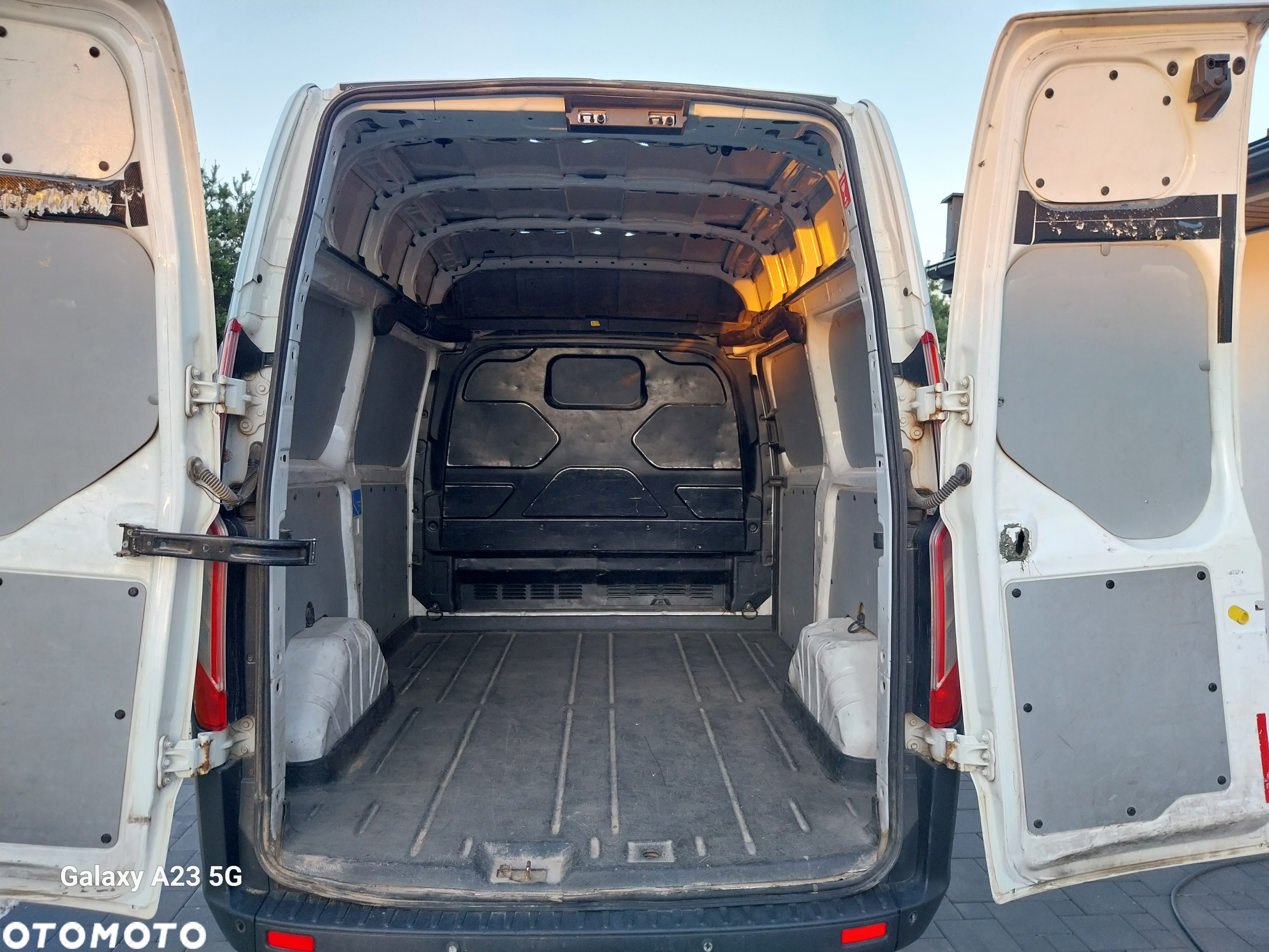 Ford Transit Custom - 10