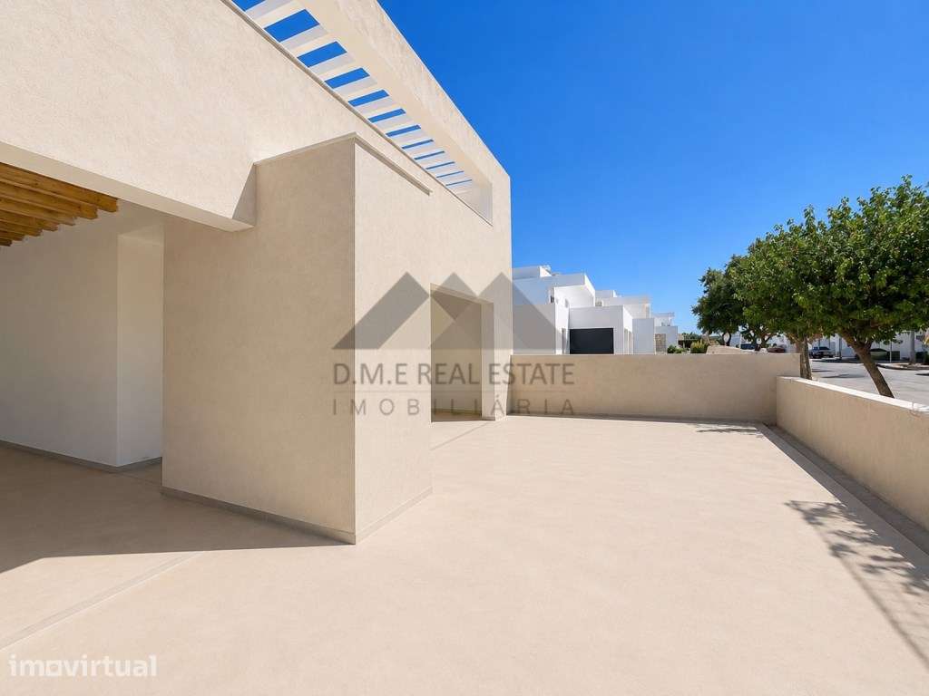 Moradia T2 + 2 com Piscina Privativa no Turquesa Residence, Castro ... - Grande imagem: 4/16