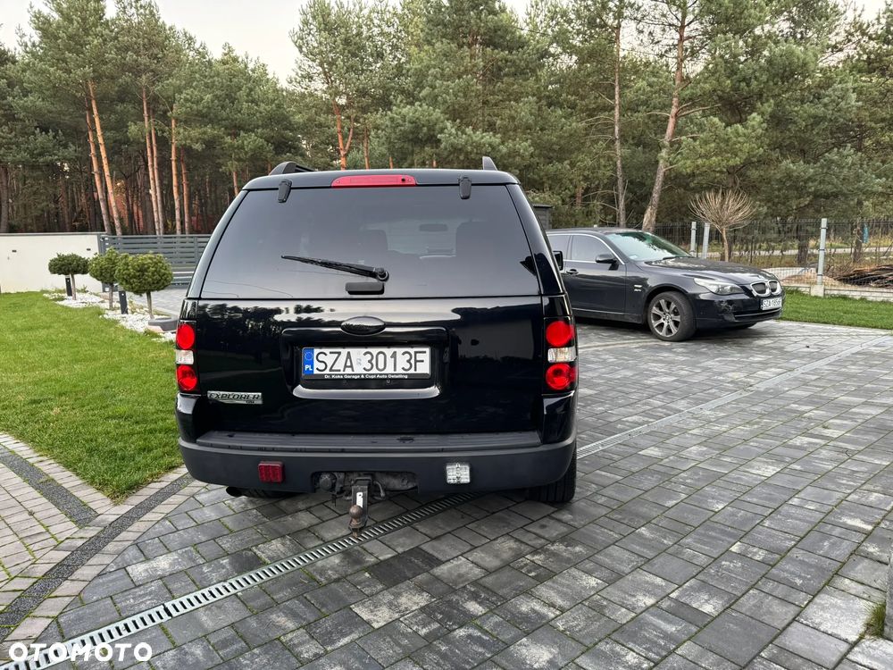 Ford Explorer 4.0 4WD - 32