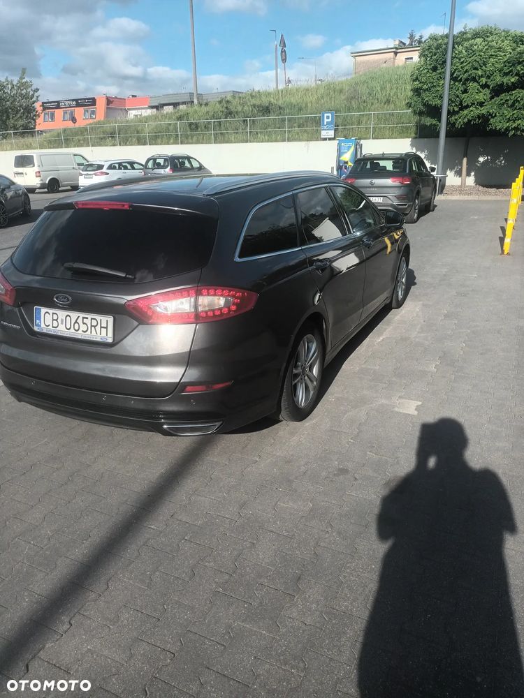 Ford Mondeo 2.0 TDCi PowerShift-Aut Allrad Titanium - 2