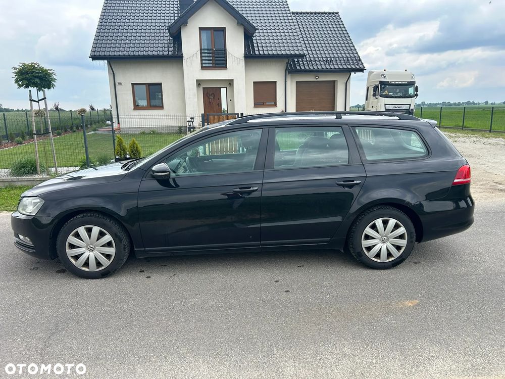 Volkswagen Passat 2.0 TDI DPF BlueMotion Technology Trendline - 4