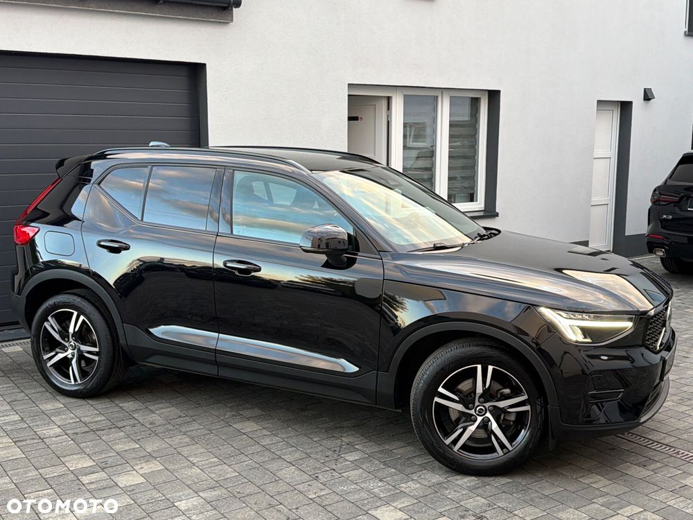 Volvo XC 40 B3 B DKG Ultra Black Edition - 24