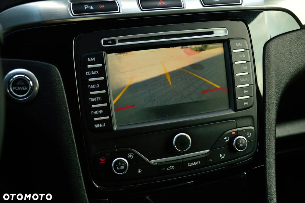 Ford Galaxy 2.0 TDCi DPF Champions Edition - 35