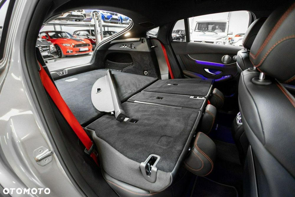 Mercedes-Benz GLC - 38