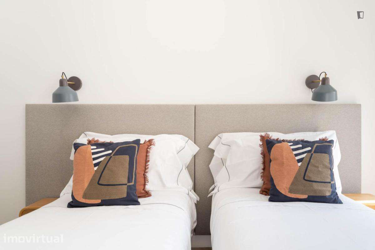 Quarto - localizado em Santos Lisbon - Grande imagem: 2/23
