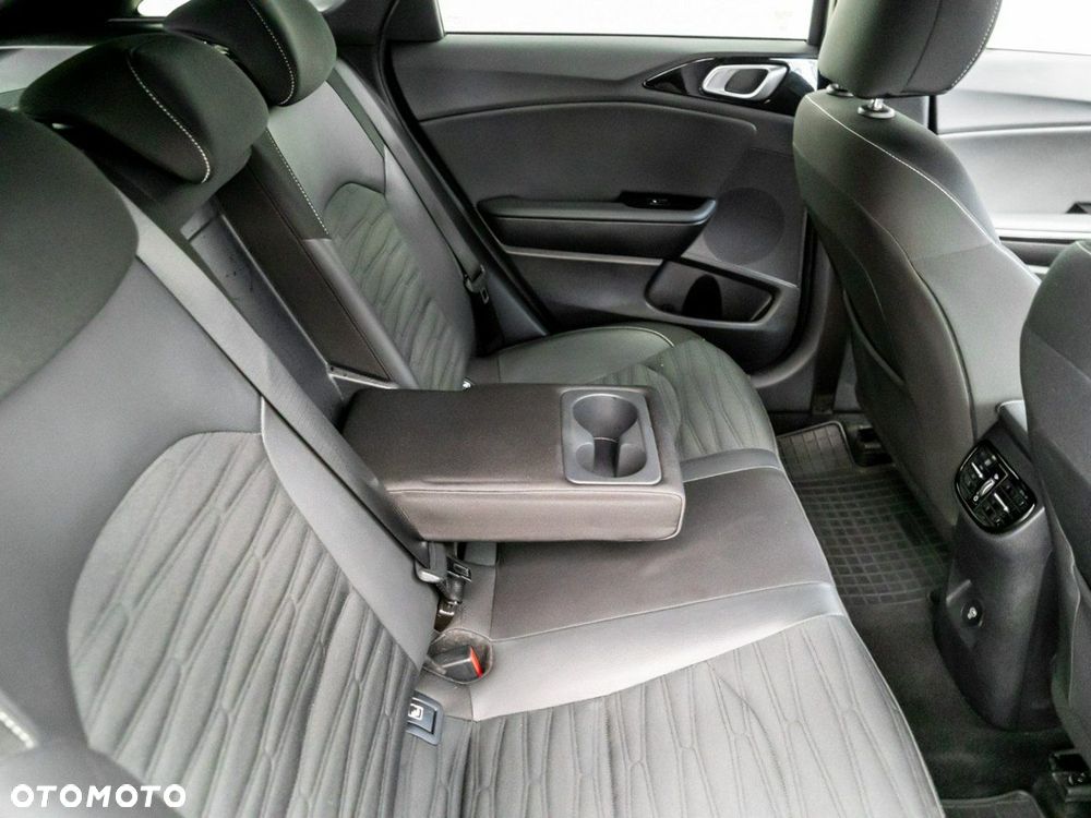 Kia ProCeed 1.5 T-GDI GT Line DCT - 25