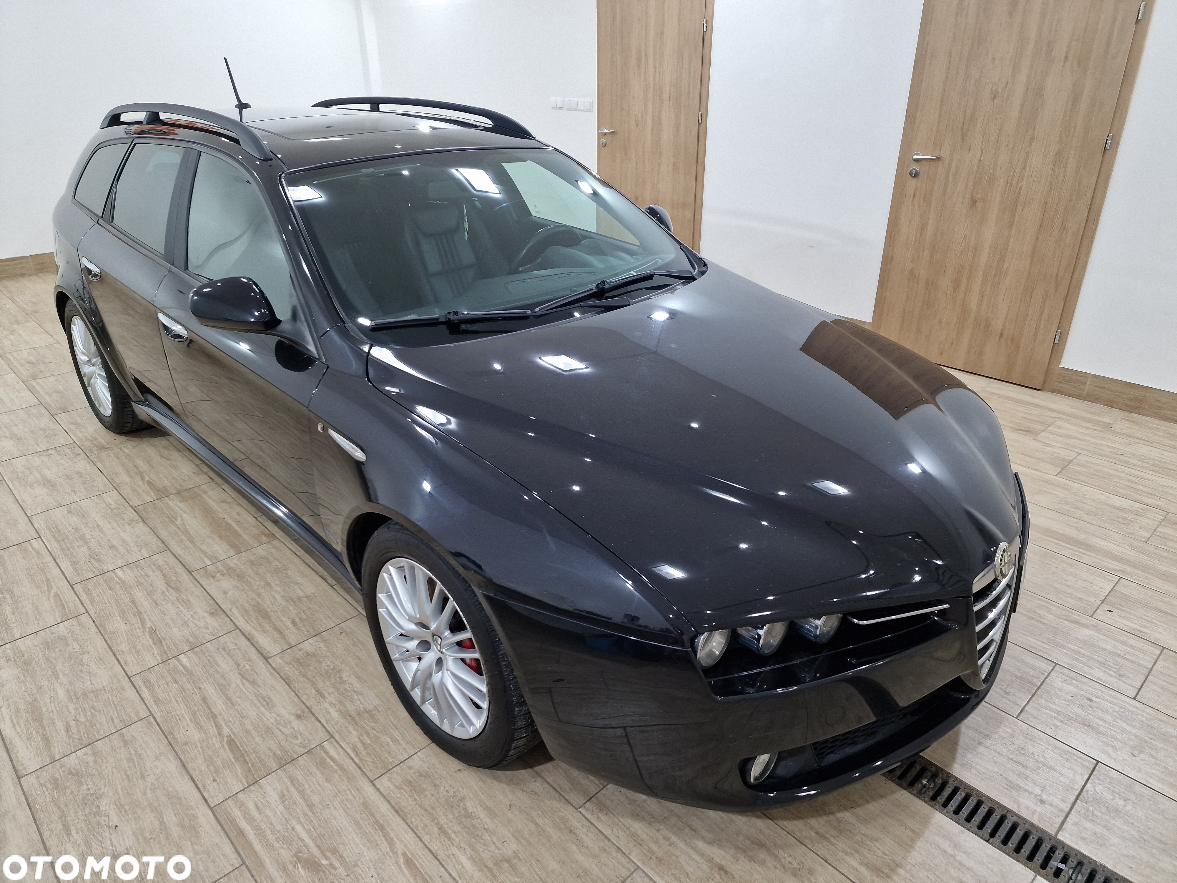 Alfa Romeo 159 1.9JTDM ti - 19