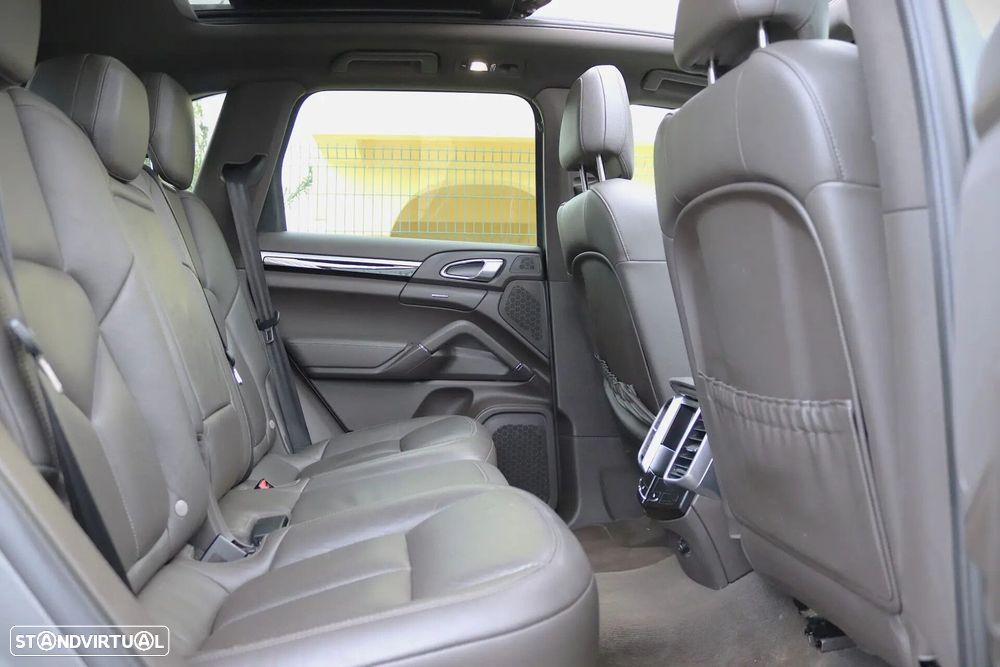 Porsche Cayenne S E-Hybrid - 33