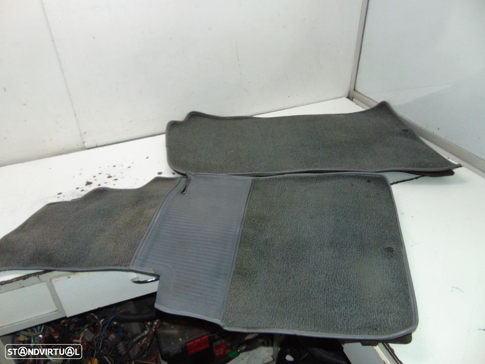Mercedes w201/190 tapetes - 1