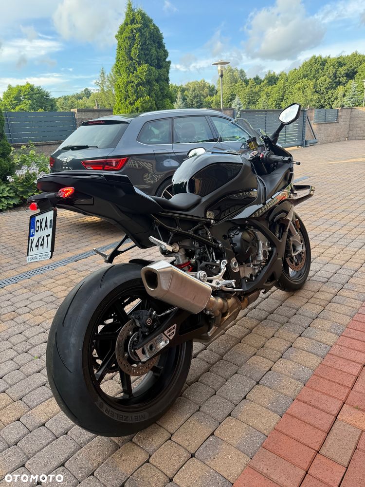 BMW S - 4