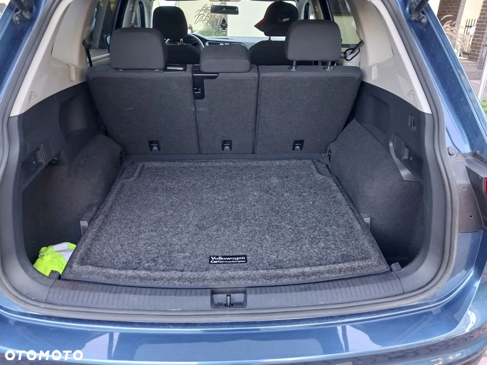 Volkswagen Tiguan - 12