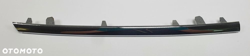 LISTWA ATRAPY GRILLA CHROM MERCEDES W245 - 1