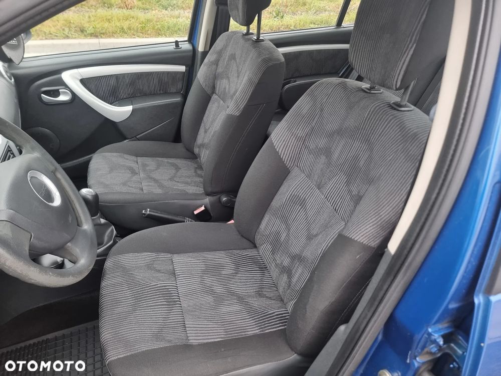 Dacia Sandero - 7