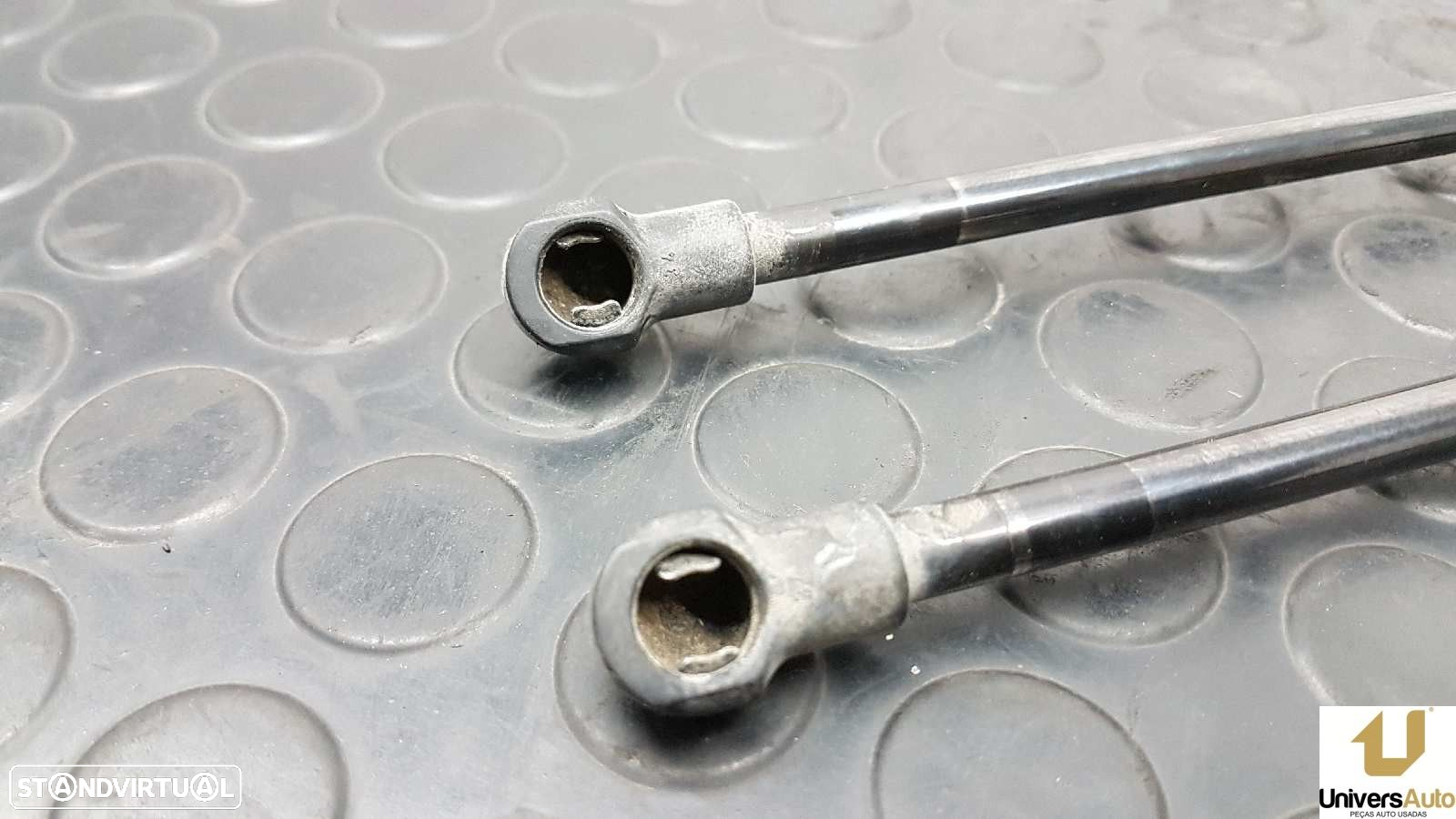 AMORTECEDORES DA MALA BMW SERIE 1 BERLINA (E81/E87) 118D - 5
