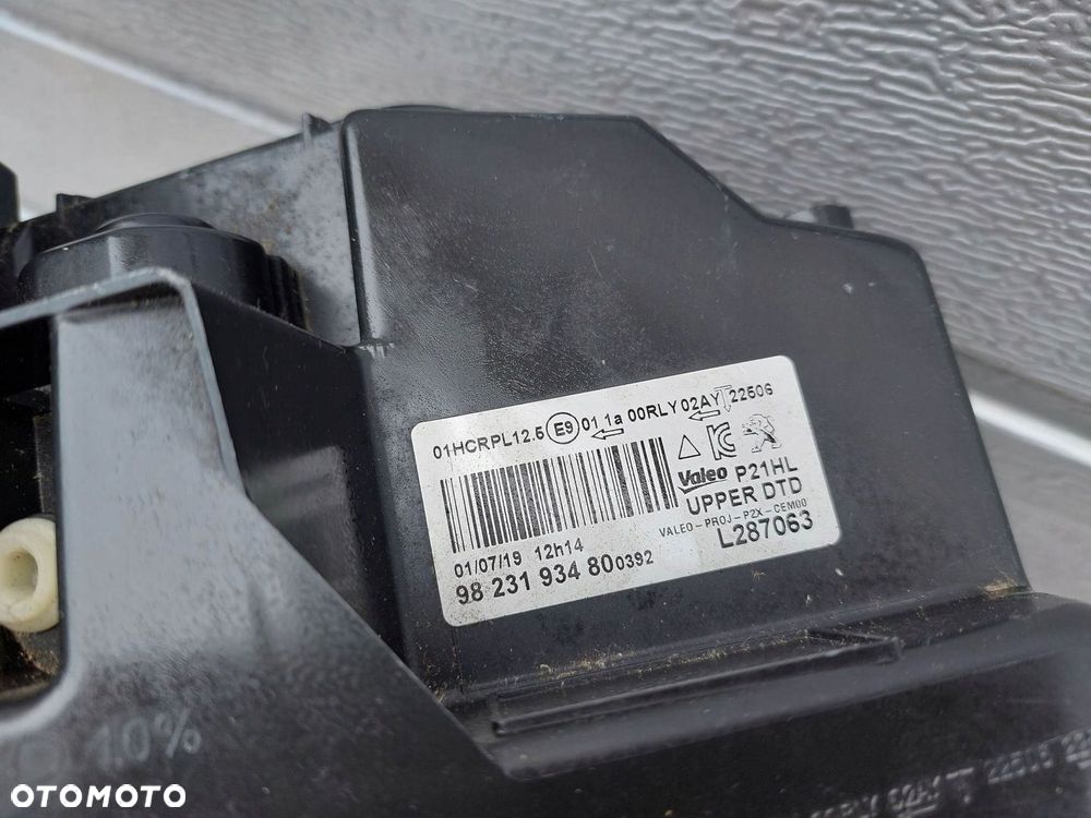 PEUGEOT 208 II LAMPY FULL LED PRZÓD LEWA PRAWA - 8